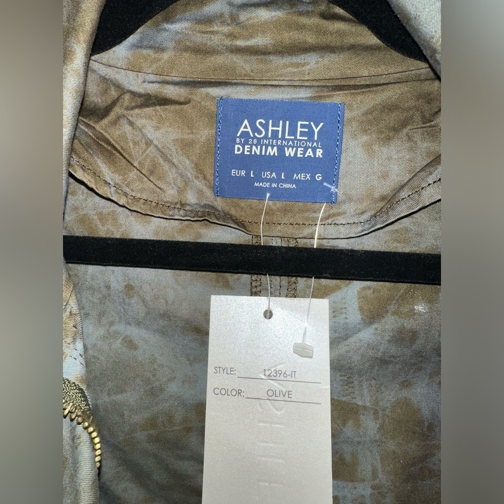 NWT Ashley by 26 international - Picture 2 of 6